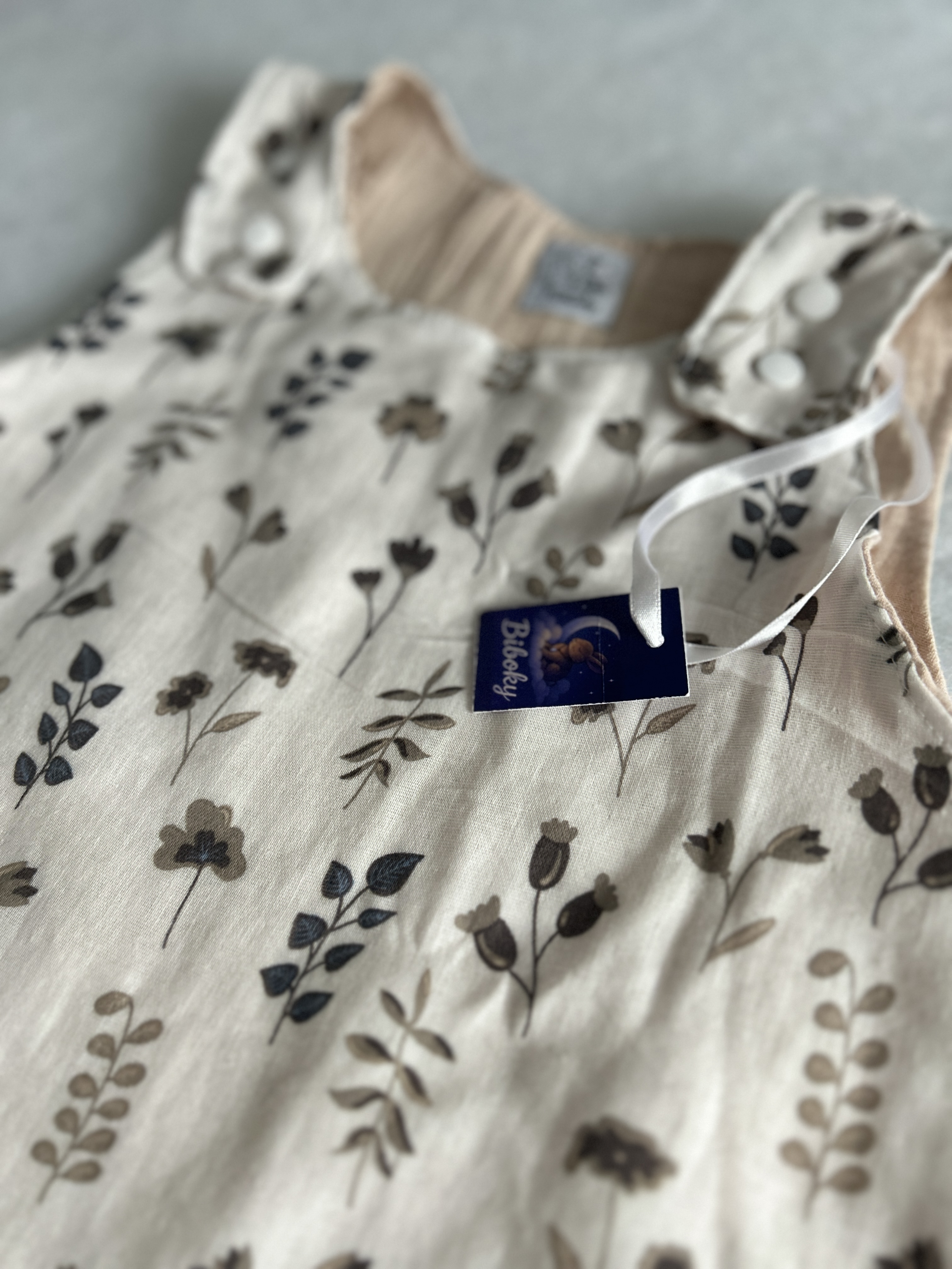 Duplagéz tipegő hálózsák apró virágok